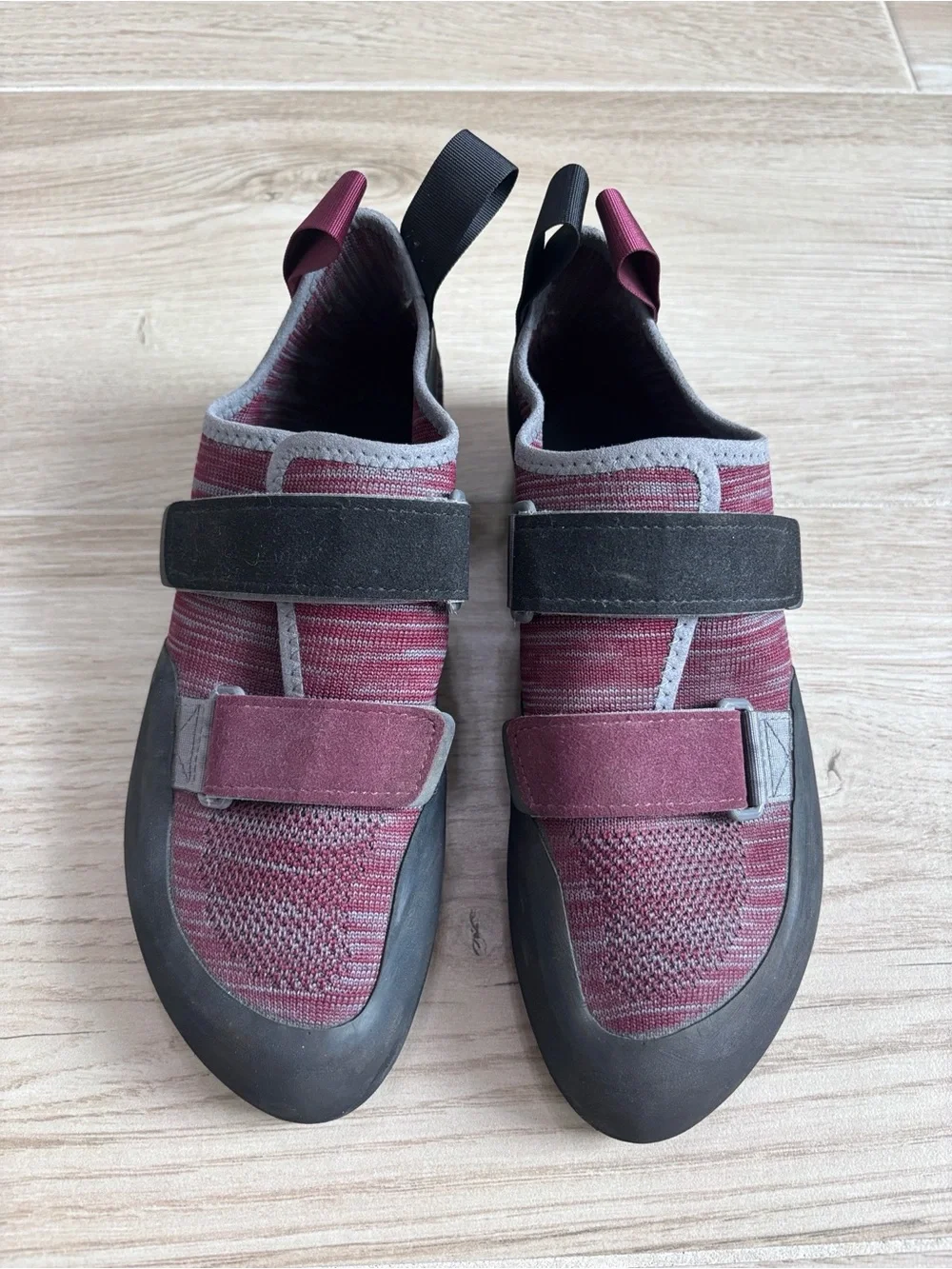 Black Diamond Momentum Climbing Shoes in Merlot Women’s Size 9.5